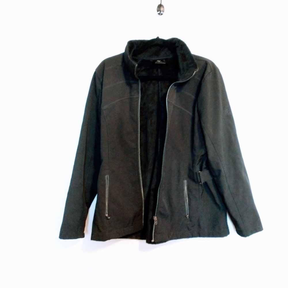 Zeroxposur black winter jacket with zippered pockets and waistband detail.  Size